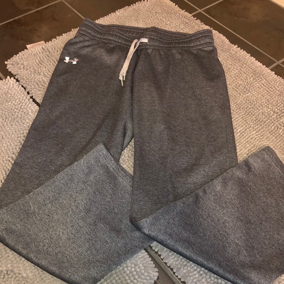 Under Armour Pants - Like New Grey Under armor sweatpants